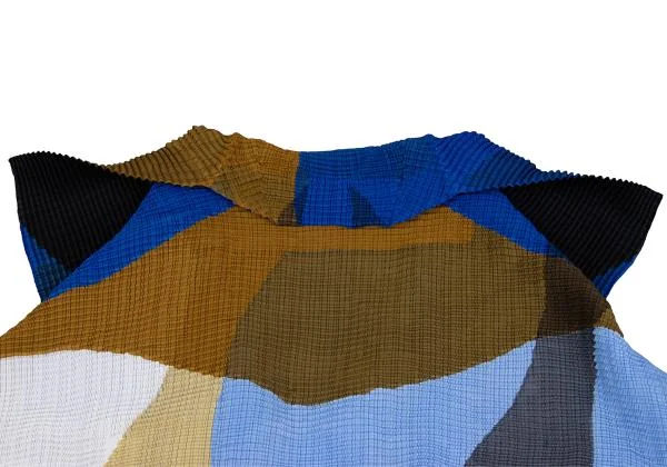 ISSEY MIYAKE  Color Switching Stretch Pleats Cardigan K-159712_010