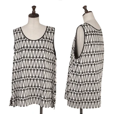 ISSEY MIYAKE Patch Design Sleeveless Top
