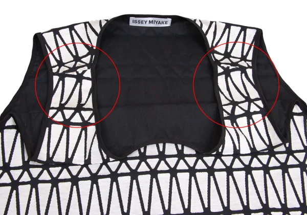 ISSEY MIYAKE Patch Design Sleeveless Top K-159892_008
