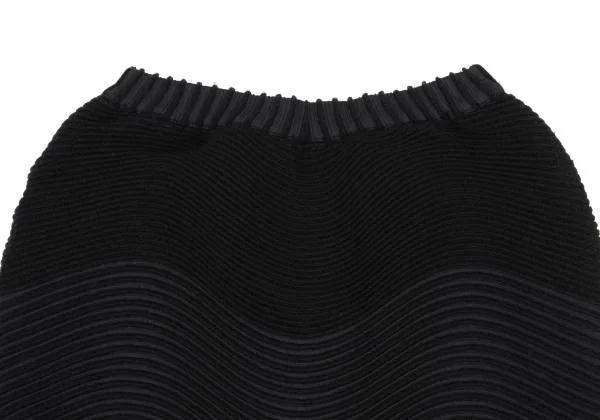 イッセイミヤケISSEY MIYAKE 3Dスチームストレッチプリーツ切替ウェーブスカート 黒2 K-159903_003