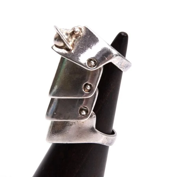 Vivienne Westwood Orb Armor Ring K-159956_003