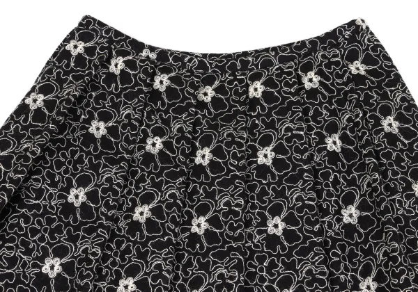 robe de chambre COMME des GARCONS Floral Embroidery Wool Flare Skirt K-160059_003