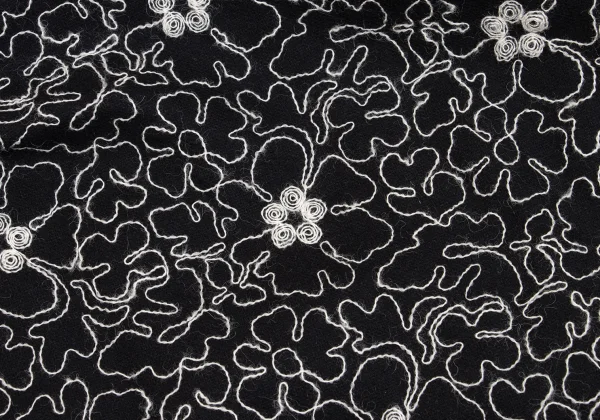 robe de chambre COMME des GARCONS Floral Embroidery Wool Flare Skirt K-160059_010