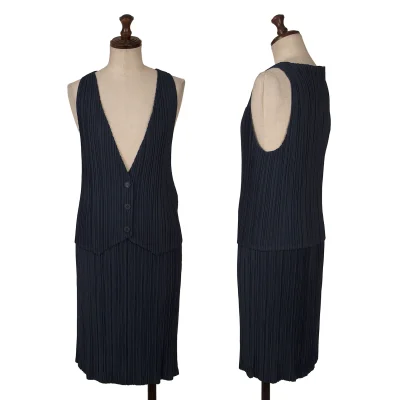 ISSEY MIYAKE 24 Pleated Gilet & Skirt