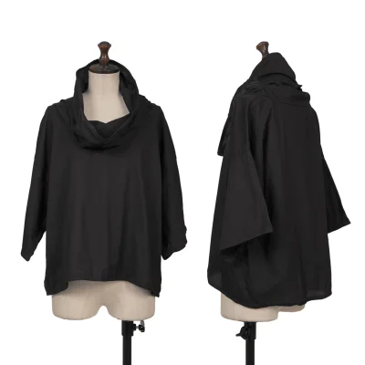ISSEY MIYAKE Turtle Neck Poly Top