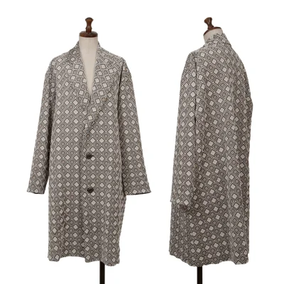 ISSEY MIYAKE Geometric Emboss Long Jacket