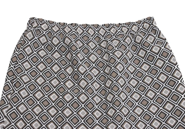 ISSEY MIYAKE Geometric Emboss Skirt K-160430_003