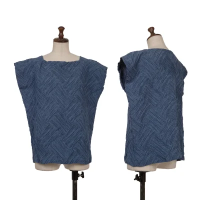 ISSEY MIYAKE Rhombus Switching Jacquard Sleeveless Top