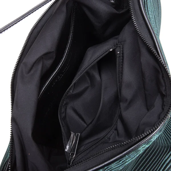 ISSEY MIYAKE 3D Steam Stretch Pleated Bag K-160616_012