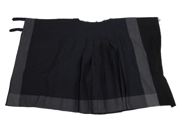 COMME des GARCONS Half Pleats Striped Wool Wrap Skirt K-161320_007