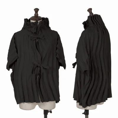 ISSEY MIYAKE me Front Strap Pleats Blouse