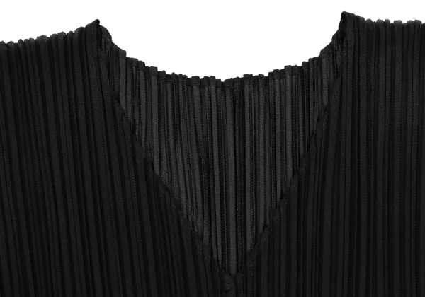 PLEATS PLEASE Pleated V Neck Tunic K-161444_004
