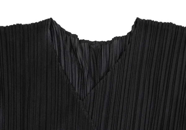 PLEATS PLEASE Pleats Buttonless Long Cardigan K-161448_004