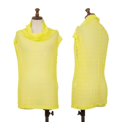 ISSEY MIYAKE me Pleats Sheer Sleeveless Top