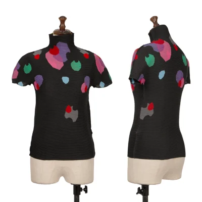 ISSEY MIYAKE me Colorful Printed Stretch Pleats High Neck T-shirt