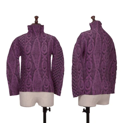 ISSEY MIYAKE me Cable Knit Printed Stretch Pleats High Neck T-shirt
