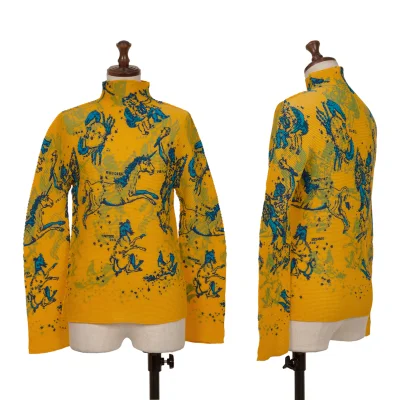 ISSEY MIYAKE me Constellation Print Stretch Pleats High-neck Top