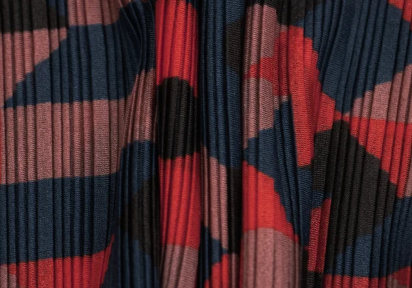 PLEATS PLEASE Geometric Sleeveless Dress K-161971_010