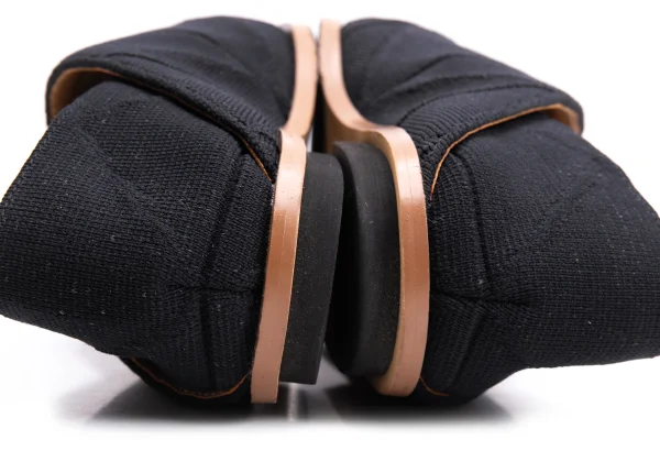 ISSEY MIYAKE 132 5. TATAMI KNIT SHOES K-161979_010