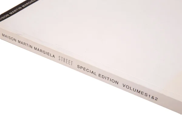 Maison Martin Margiela STREET SPECIAL EDITION VOLUME 1&2 Look Book K-162201_003