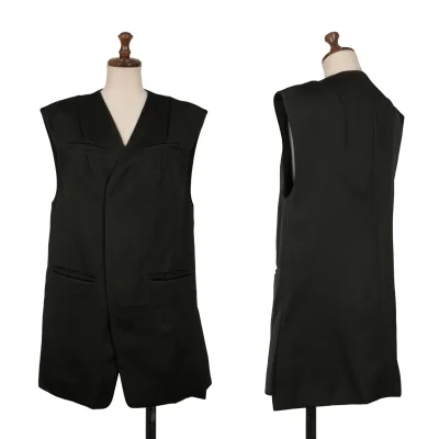UN3D. Shiny Snap Sleeveless Jacket