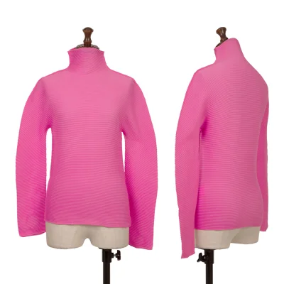 ISSEY MIYAKE me Stretch Pleats Turtle Neck T Shirt