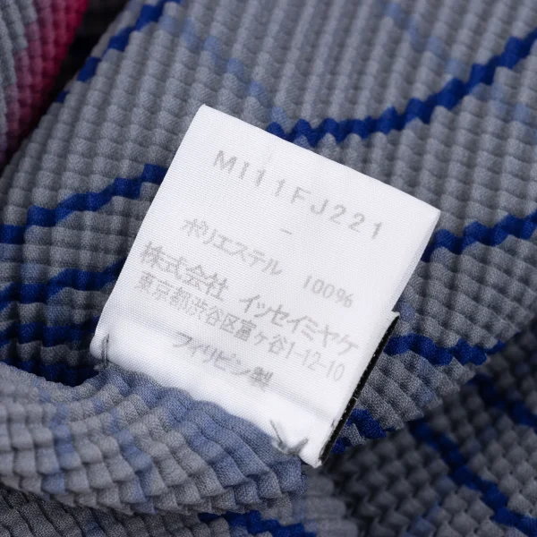 ISSEY MIYAKE me Stretch Pleated Graphic Print T Shirt K-162308_013