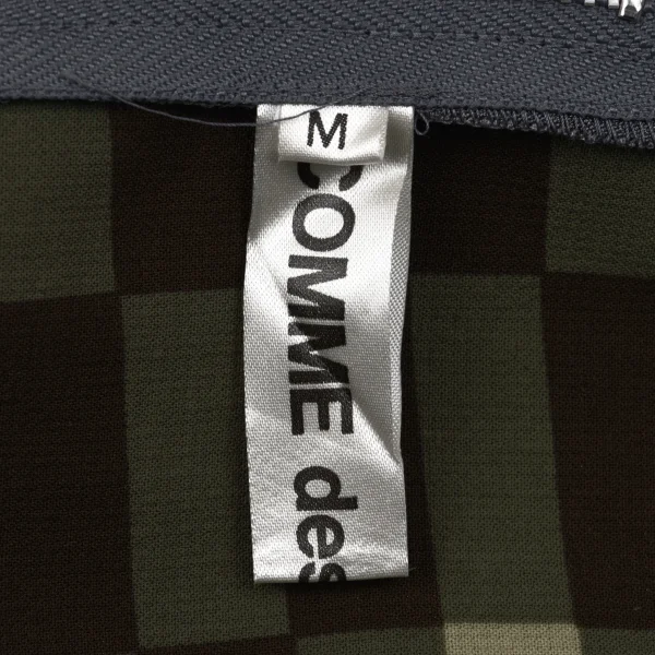 COMME des GARCONS Reversible Camouflage Lining Zip Sleeveless Top K-162532_016