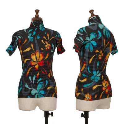 ISSEY MIYAKE FETE Flower Printed Pleats High-neck T-shirt