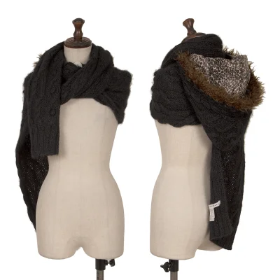 sunao kuwahara Faux Fur Hooded Scarf