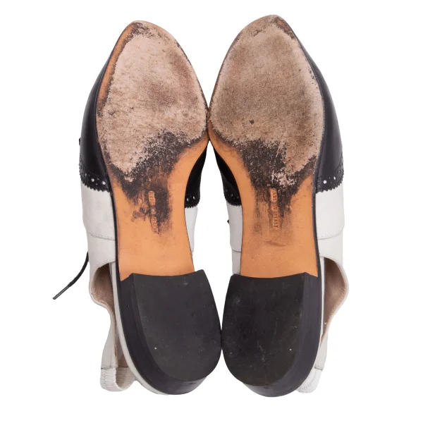 Salvatore Ferragamo Wingtip Shoes K-162657_016