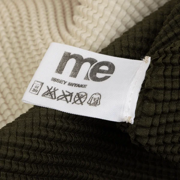 ISSEY MIYAKE me Color Switching Stretch Pleated High Neck T-shirt K-162679_013