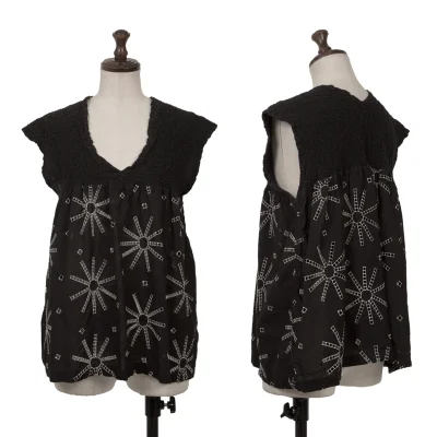 ISSEY MIYAKE me Cutwork Switching Cauliflower Sleeveless Top