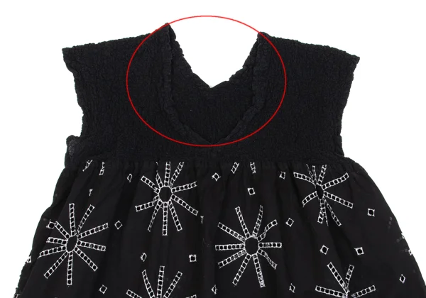ISSEY MIYAKE me Cutwork Switching Cauliflower Sleeveless Top K-162708_003