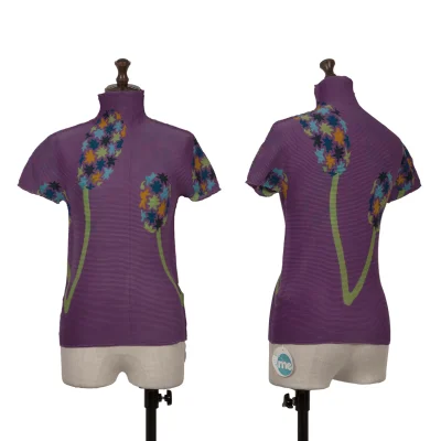 ISSEY MIYAKE me Graphic Printed Stretch Pleats High Neck T-shirt