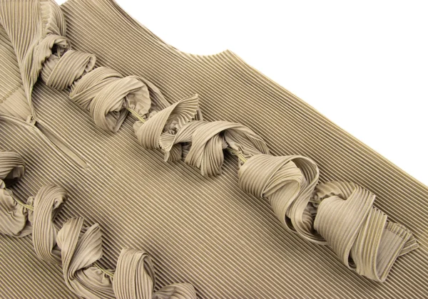 ISSEY MIYAKE Curl Ribbon Design Sleeveless Shirt K-162863_006