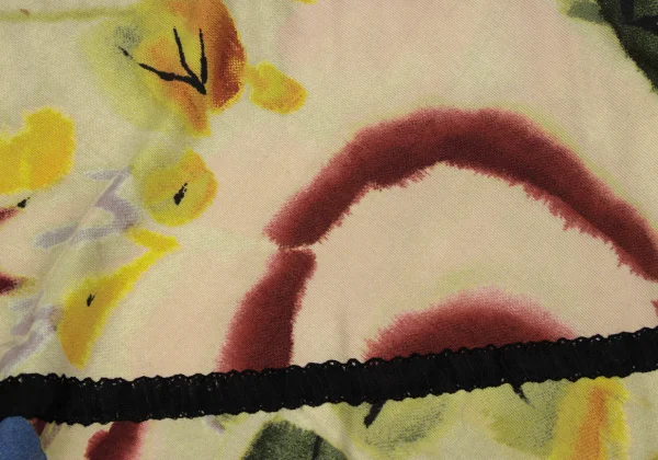 ジャンポールゴルチエ ファムJean Paul GAULTIER FEMME グラフィックプリントアシンメトリーストレッチスカート ベージュマルチ40 K-162956_016