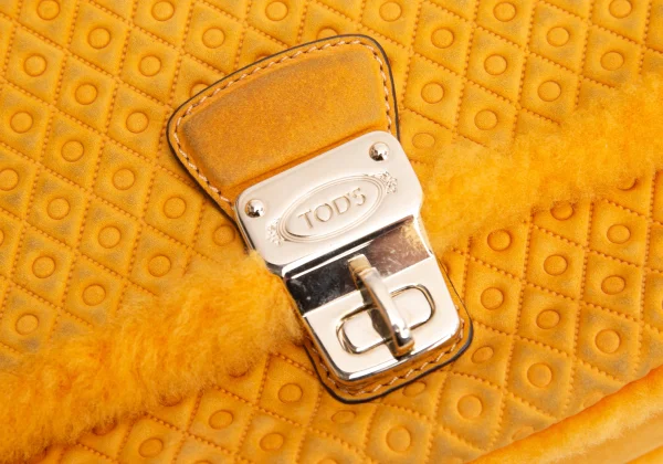 TOD'S Quilted Suede Chain Shoulder Bag K-162981_011