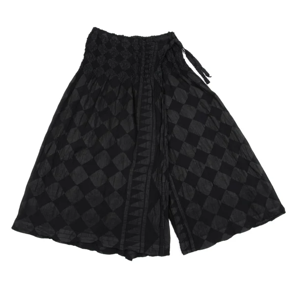 ISSEY MIYAKE me Dyed Check Half Wrap Cauliflower Pants Black Free K-163116_001