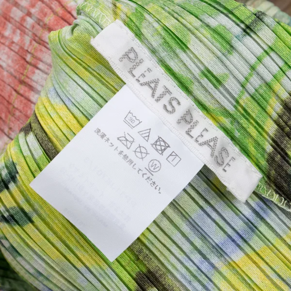 PLEATS PLEASE PROMENADE Illustration Printed Tank Top K-163127_014