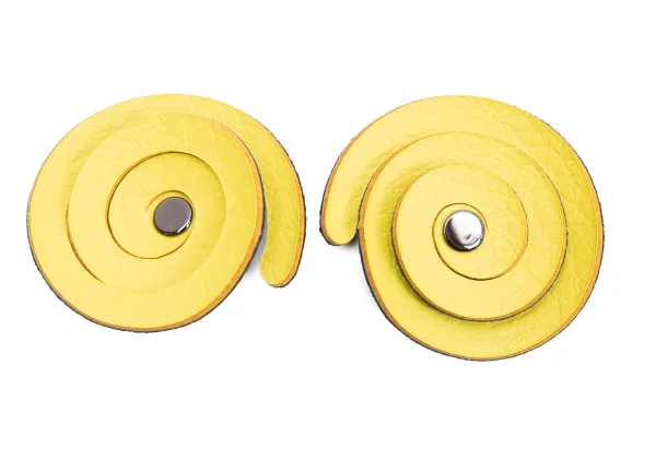 PLEATS PLEASE GURU-GURU Synthetic Leather Earrings K-163143_003