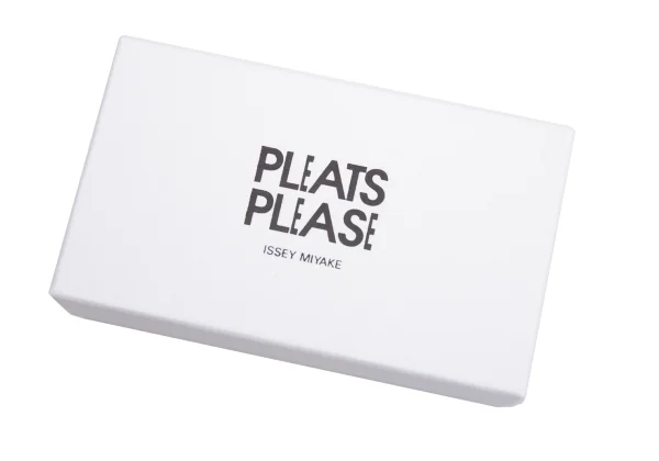 PLEATS PLEASE GURU-GURU Synthetic Leather Earrings K-163143_006
