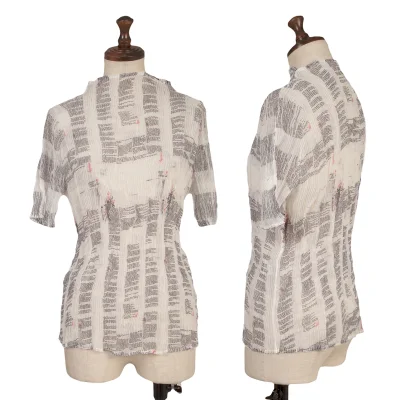 ISSEY MIYAKE WHITE LABEL Transfer Print Sheer Loop Pleated Mock Neck T-Shirt