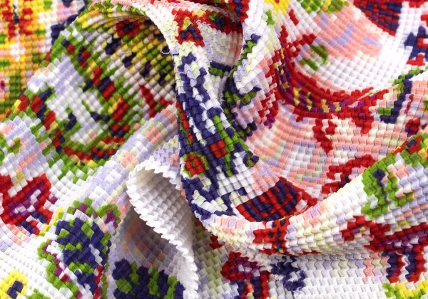 ISSEY MIYAKE me Ethnic Print Stretch Pleats High-neck T-shirt K-163183_012