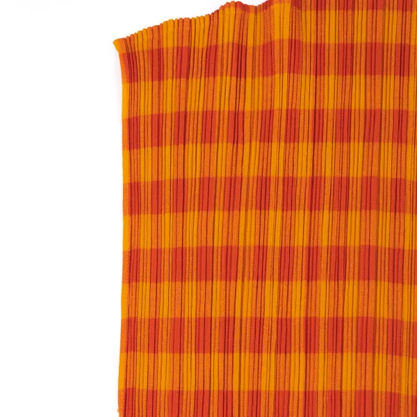 PLEATS PLEASE Check Print Pleats High-neck Sleeveless Top K-163186_006