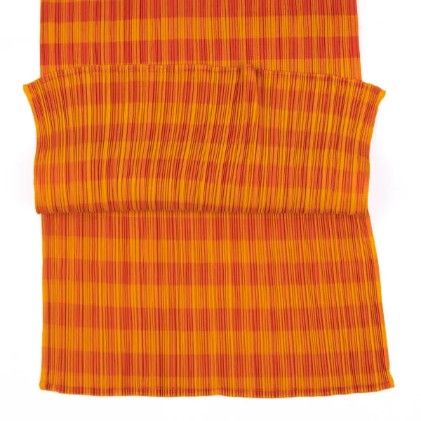 PLEATS PLEASE Check Print Pleats High-neck Sleeveless Top K-163186_008