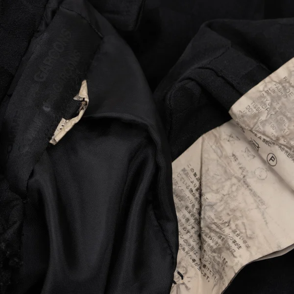 COMME des GARCONS Poly Geometric Jacquard Jacket & Shorts K-163309_019