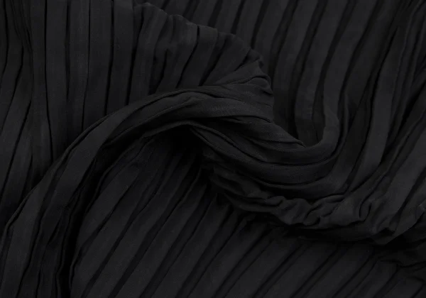 イッセイミヤケISSEY MIYAKE サークルデザインプリーツスカート 黒2 K-163337_010