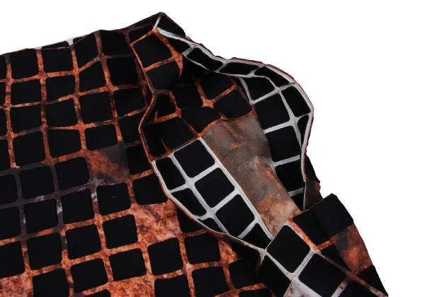 ISSEY MIYAKE Block Paste Graphic Sleeveless Top K-163343_005