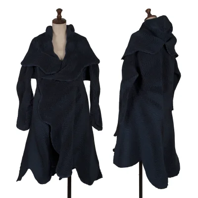 ISSEY MIYAKE 3D Steam Stretch Wave Coat